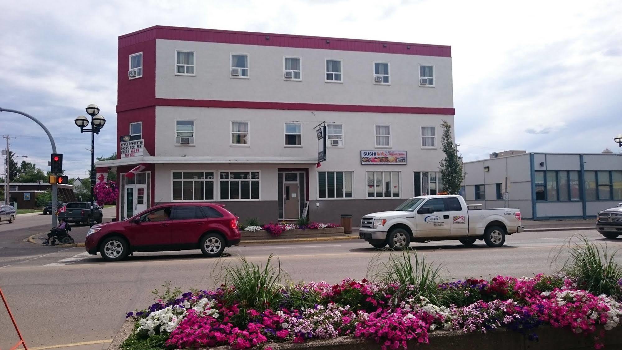 Bonnyville Hotel ภายนอก รูปภาพ